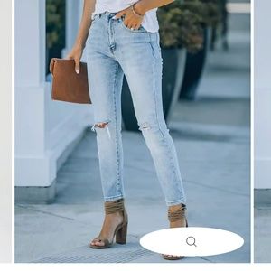 New without tags Bevin high rise straight jeans size 27.